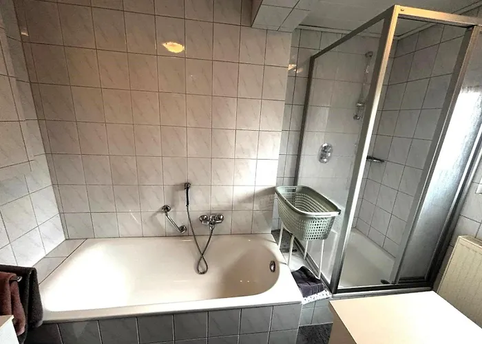 Daire Iris Hinrichs 95150