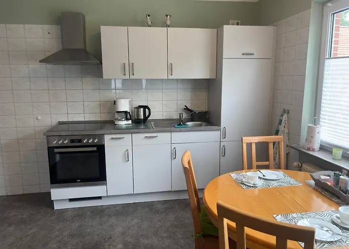 Iris Hinrichs 95150 *